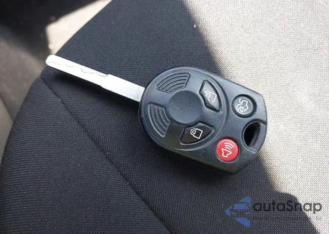 2017 Ford Focus Sel z USA, uszkodzony, nr VIN 1FADP3H22HL339878